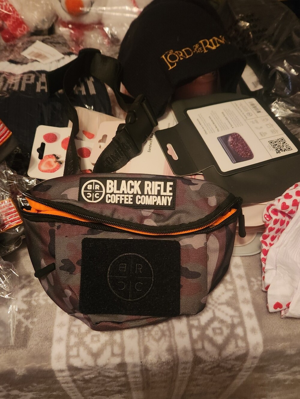 SHOWING Fall & WINTER NWT and NWOT Clothes, Toys. Christmas Gifts!!!!! - Picture 16 of 16